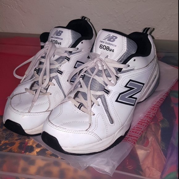 new balance retro tennis shoes